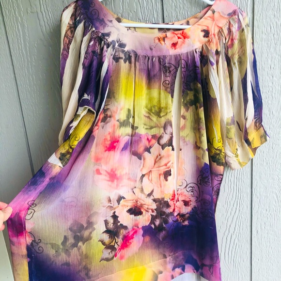 Blouse/Tunic - Picture 2 of 2